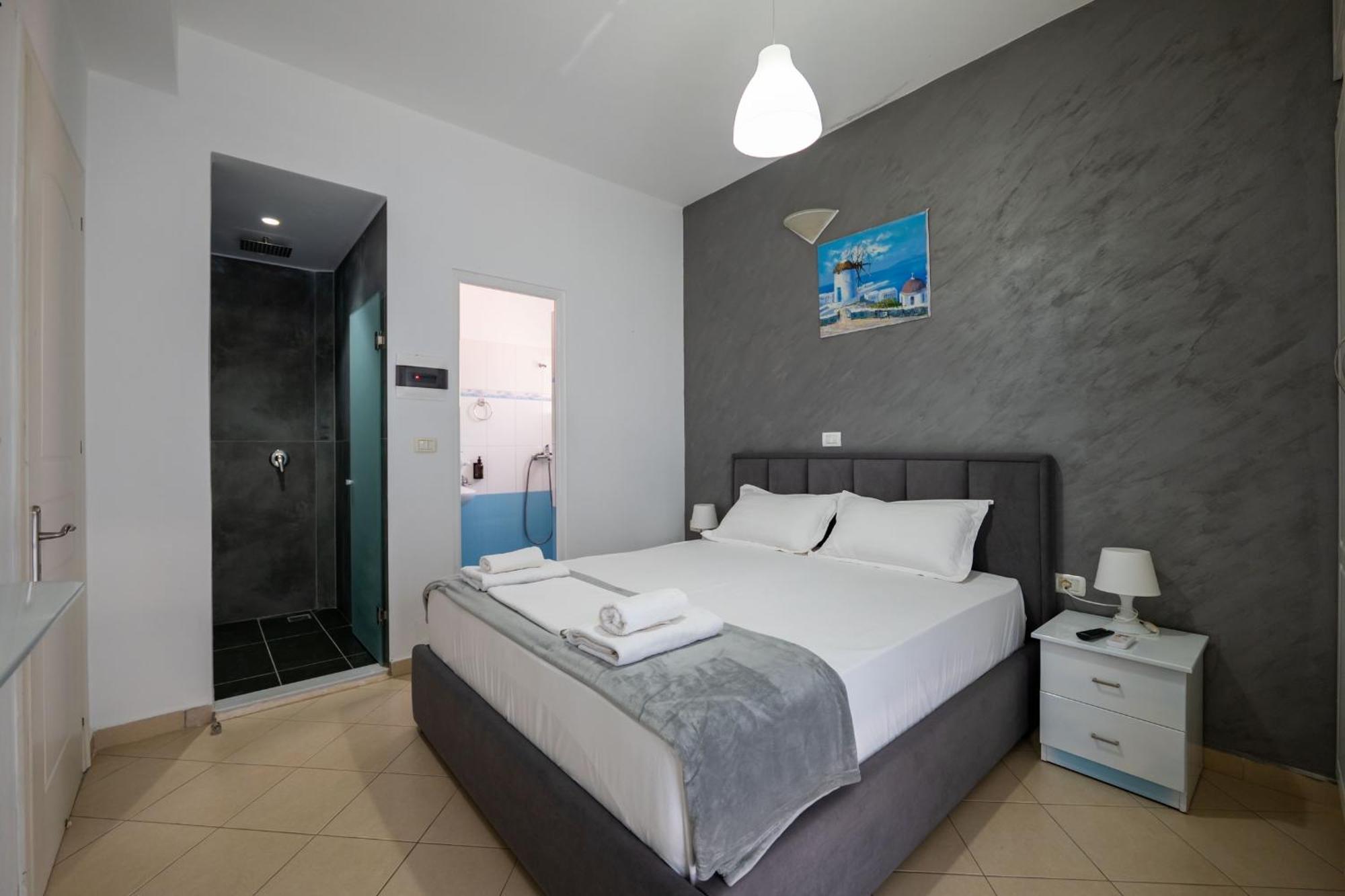 Hotel Two Mermaids Ksamil Extérieur photo